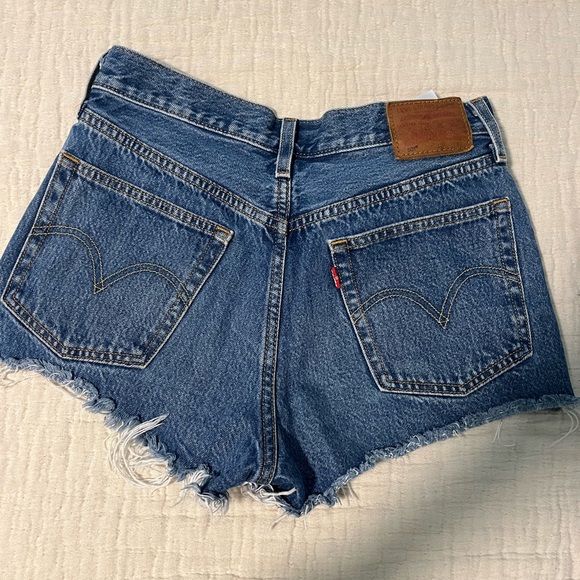 Levi’s 501 dark blue Jean shorts. - Picture 3 of 4